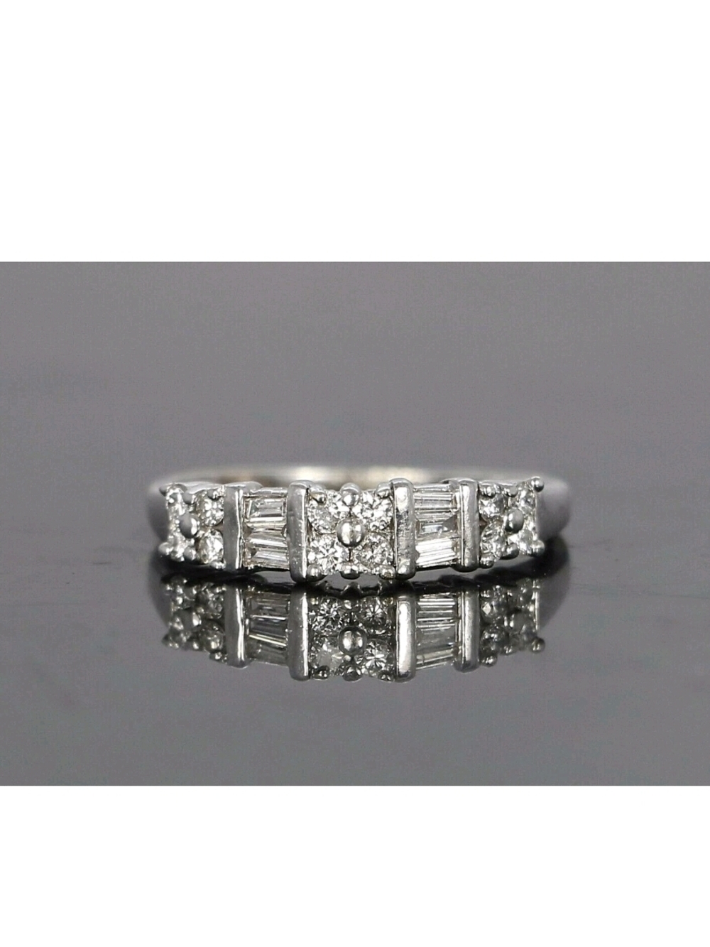 Diamond Accent White Gold Band Ring - White